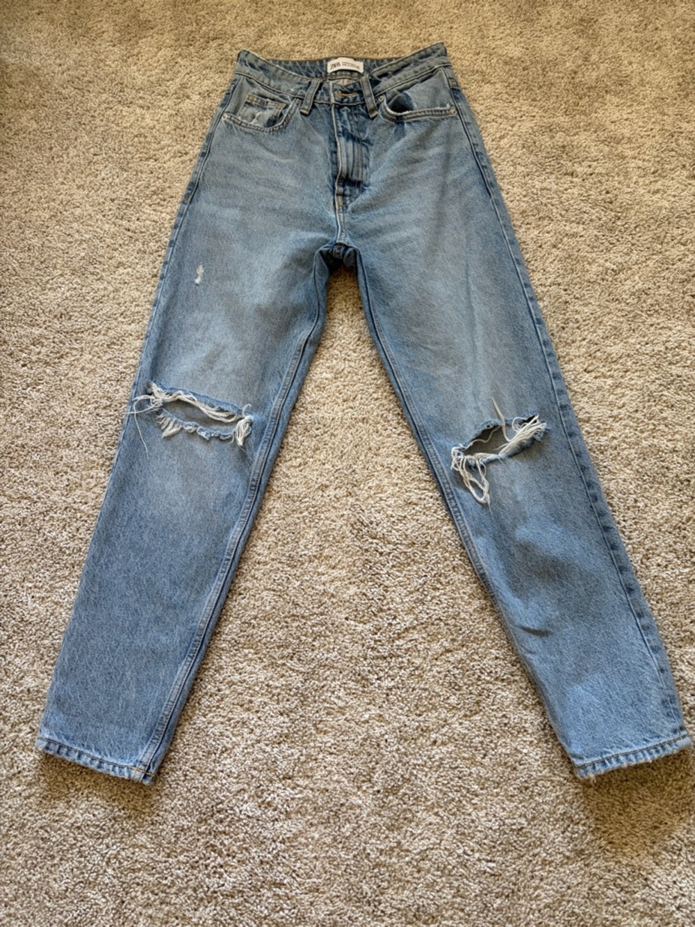 Zara Light Blue High-Rise Distressed Women's Jeans